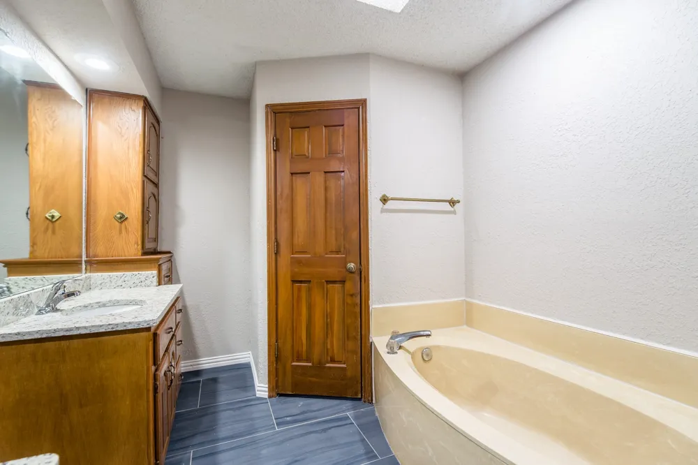 500 Cross Bend Court Irving, TX 75061