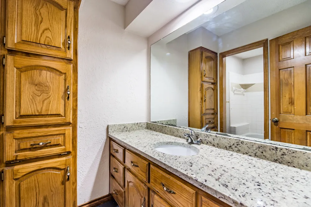 500 Cross Bend Court Irving, TX 75061