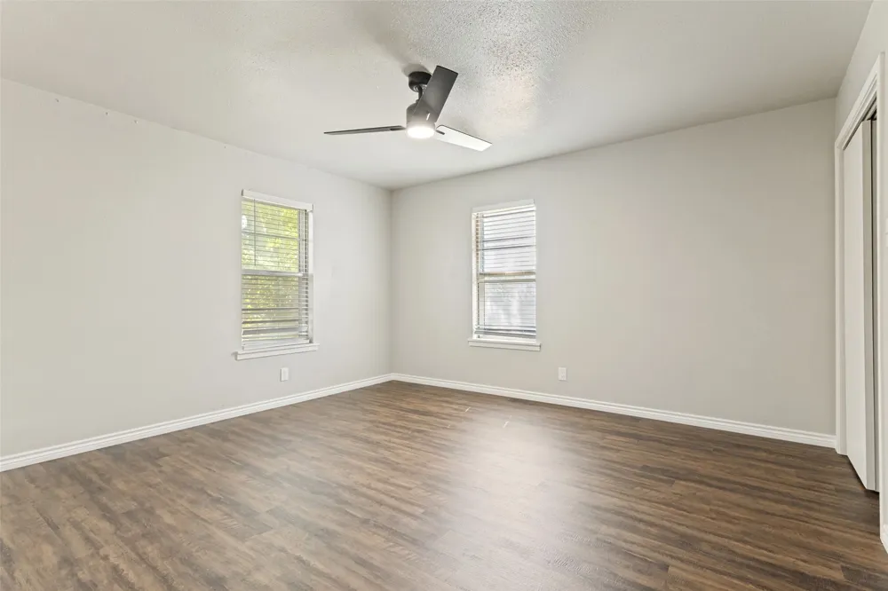 3021 Edith Lane Haltom City, TX 76117