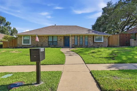 2808 Fountain Head Drive