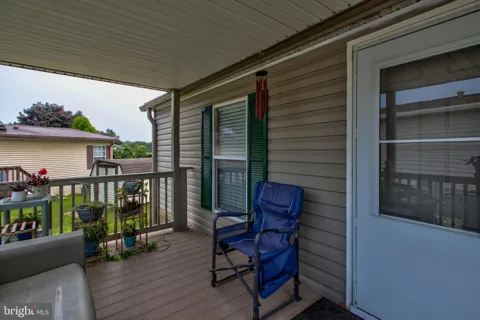 106 FALCON COURT