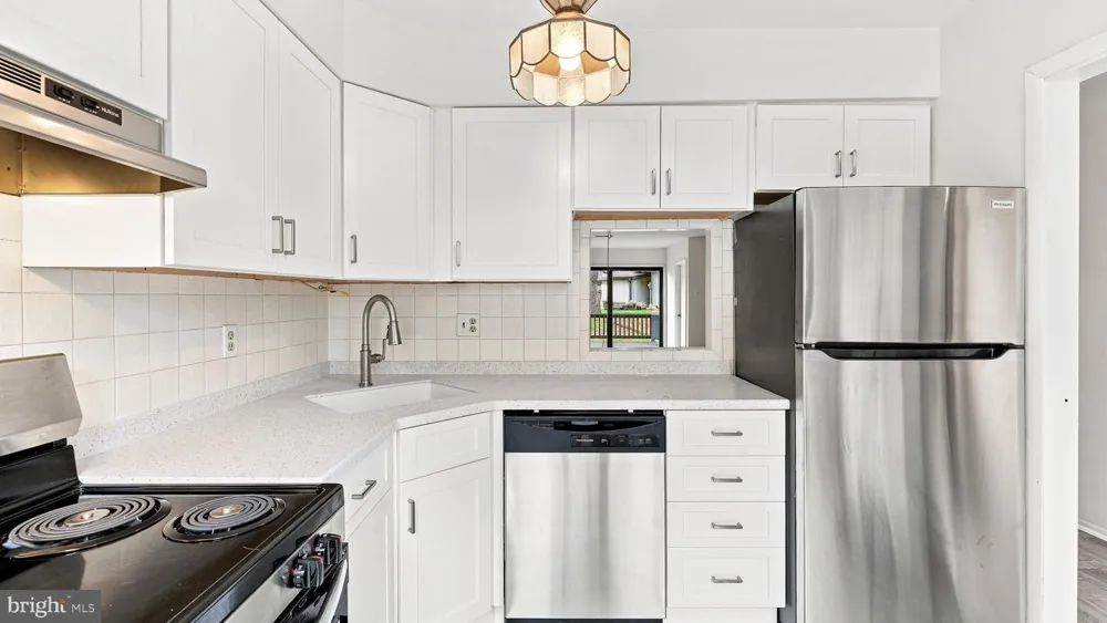 23 CENTENNIAL ROAD Telford, PA 18969