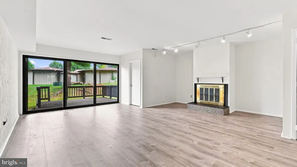 23 CENTENNIAL ROAD Telford, PA 18969