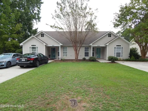 2901 Flintridge Drive