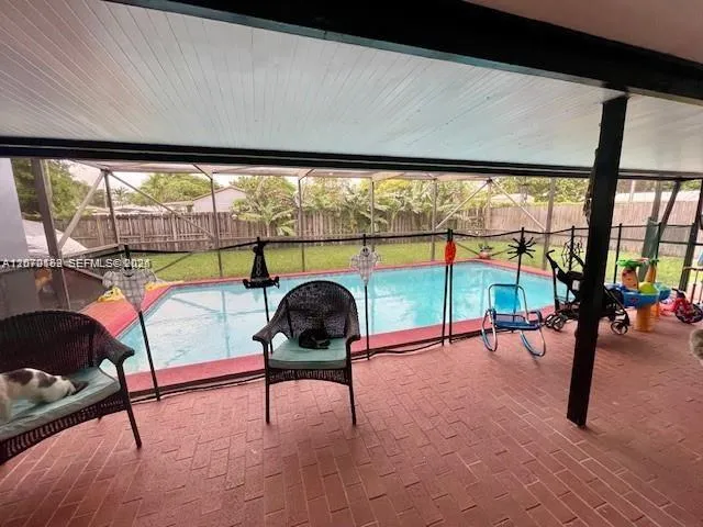 10891 Snapper Creek Dr Miami, FL 33173