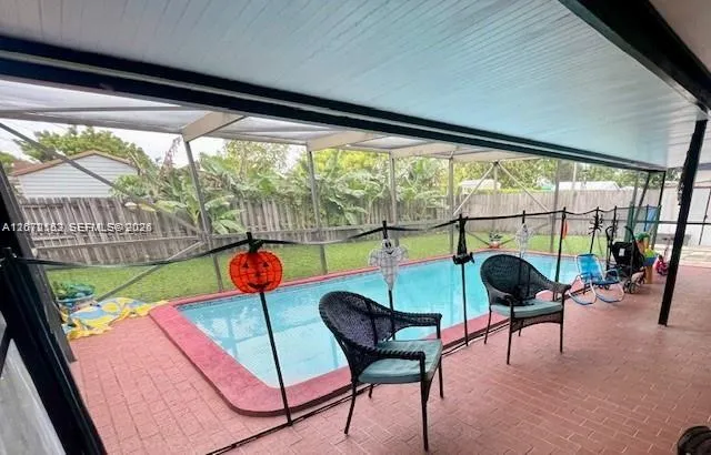 10891 Snapper Creek Dr Miami, FL 33173
