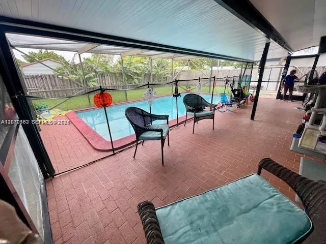 10891 Snapper Creek Dr Miami, FL 33173