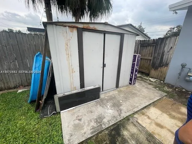 10891 Snapper Creek Dr Miami, FL 33173