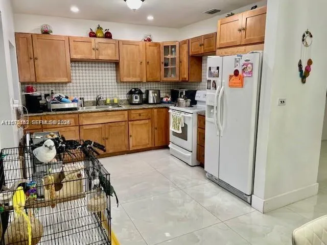 10891 Snapper Creek Dr Miami, FL 33173
