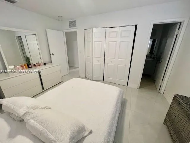 10891 Snapper Creek Dr Miami, FL 33173