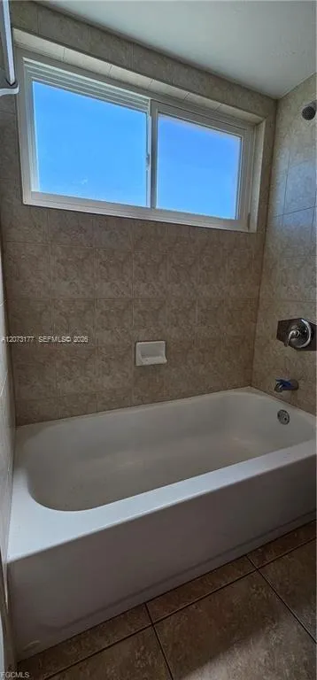 420 SE 15TH TER Cape Coral, FL 33990