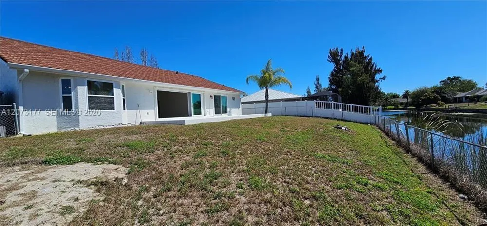 420 SE 15TH TER Cape Coral, FL 33990