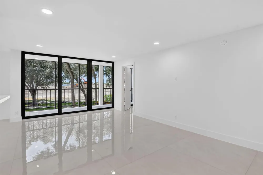 7847 Lakeside Boulevard #1021 Boca Raton, FL 33434
