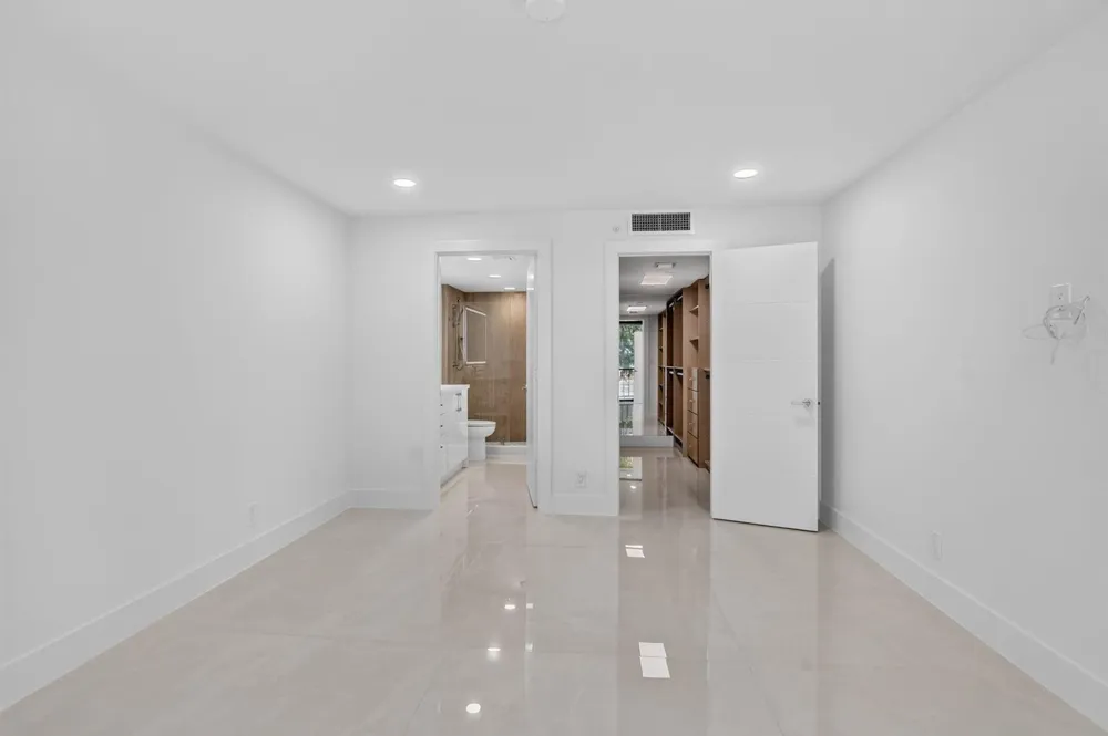 7847 Lakeside Boulevard #1021 Boca Raton, FL 33434