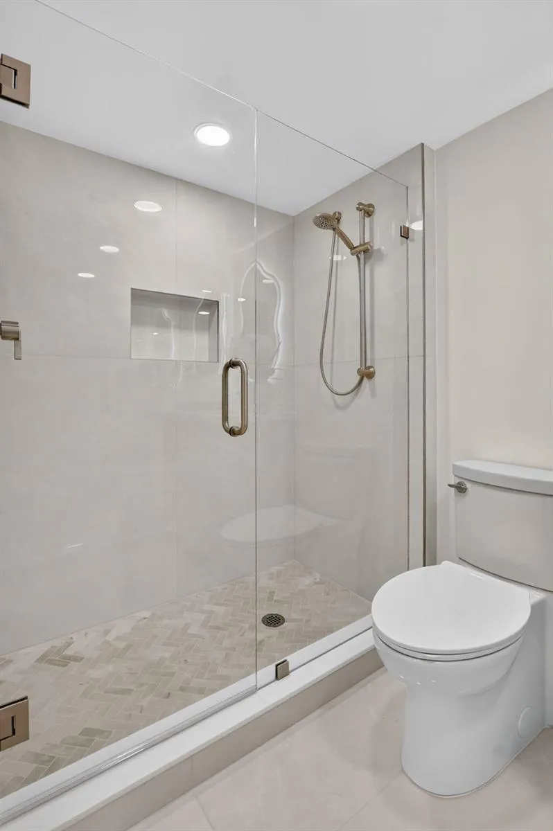 7847 Lakeside Boulevard #1021 Boca Raton, FL 33434