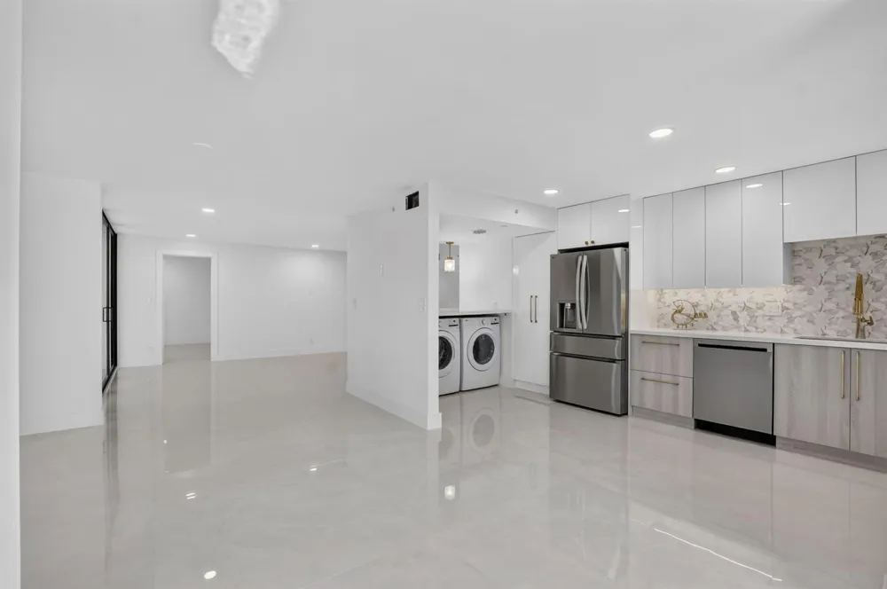 7847 Lakeside Boulevard #1021 Boca Raton, FL 33434