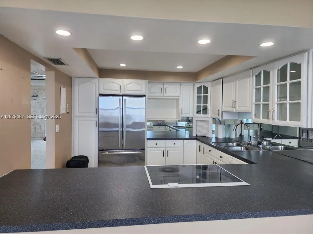 11930 Bayshore Dr #1407 North Miami, FL 33181