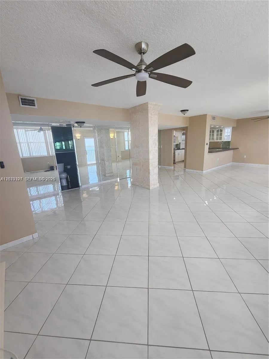 11930 Bayshore Dr #1407 North Miami, FL 33181
