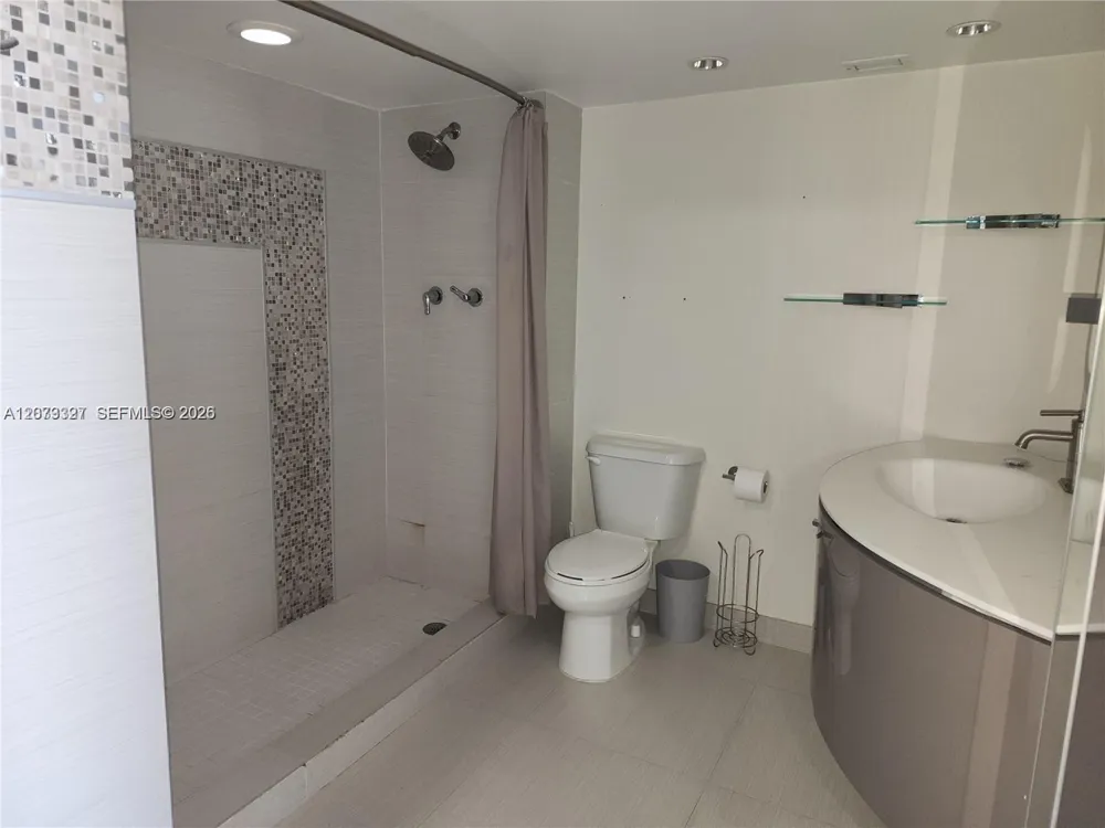 11930 Bayshore Dr #1407 North Miami, FL 33181