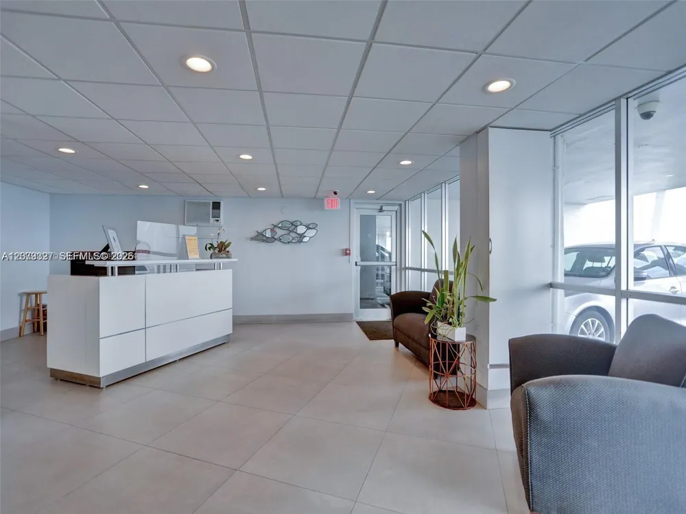 11930 Bayshore Dr #1407 North Miami, FL 33181