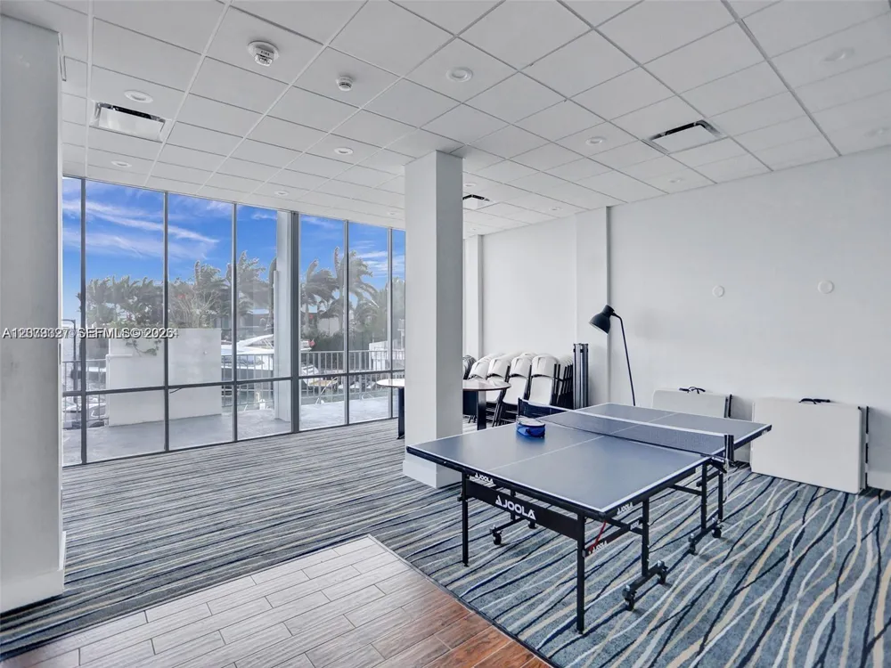 11930 Bayshore Dr #1407 North Miami, FL 33181