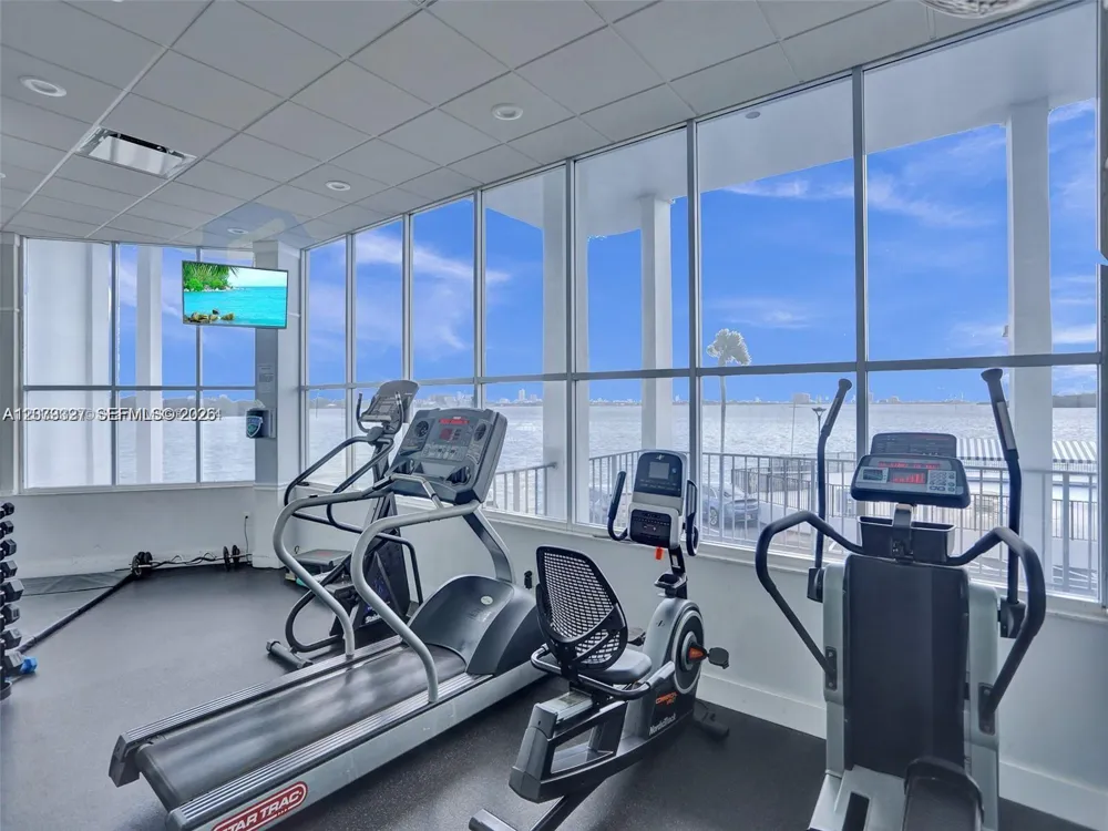 11930 Bayshore Dr #1407 North Miami, FL 33181