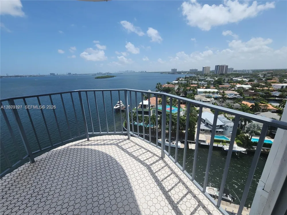 11930 Bayshore Dr #1407 North Miami, FL 33181