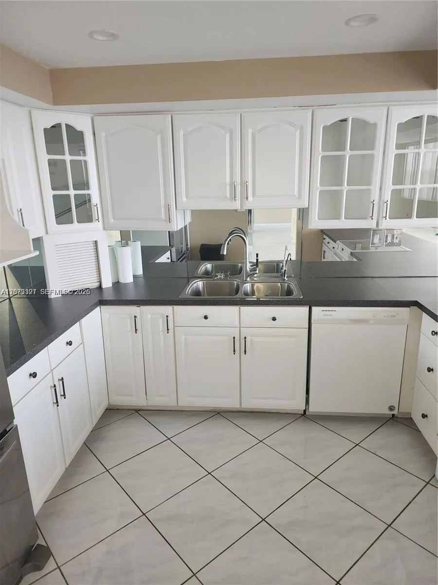 11930 Bayshore Dr #1407 North Miami, FL 33181