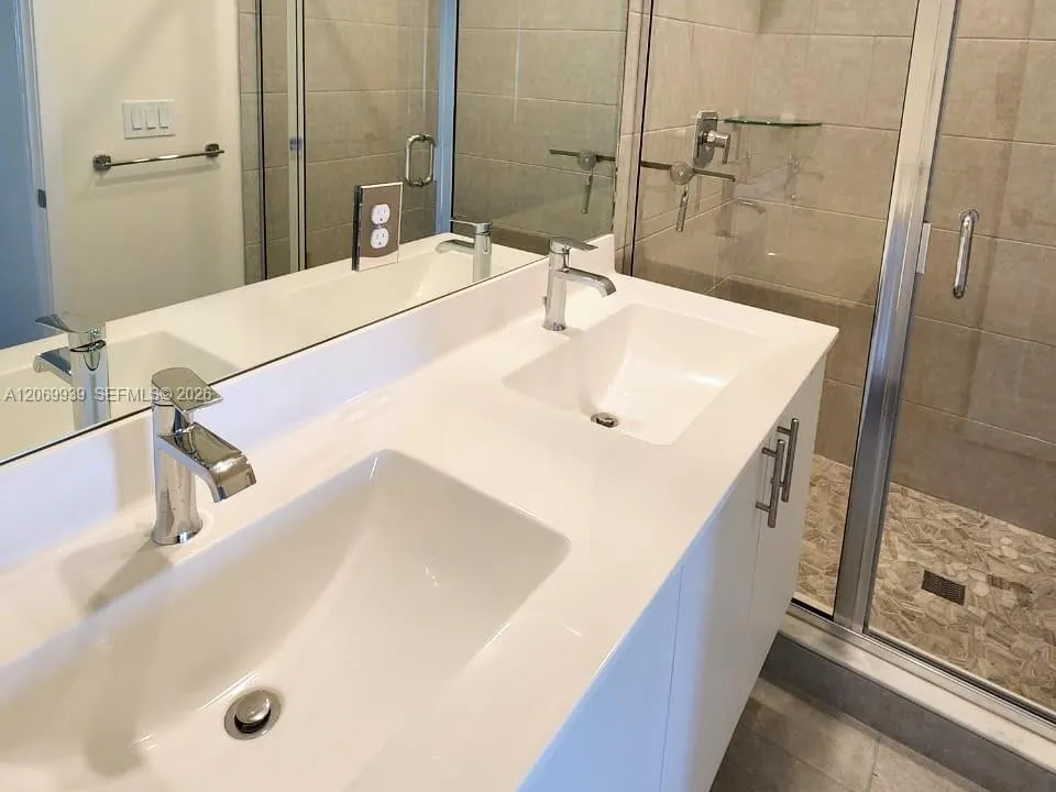 4460 NW 83rd Ave Doral, FL 33166