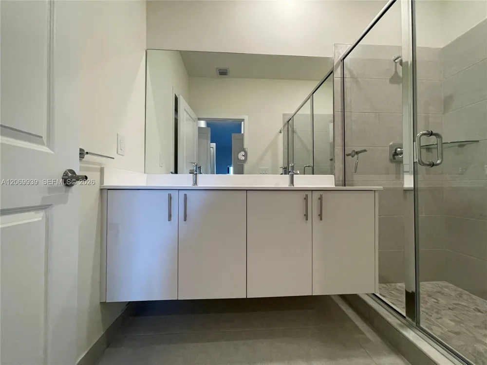 4460 NW 83rd Ave Doral, FL 33166