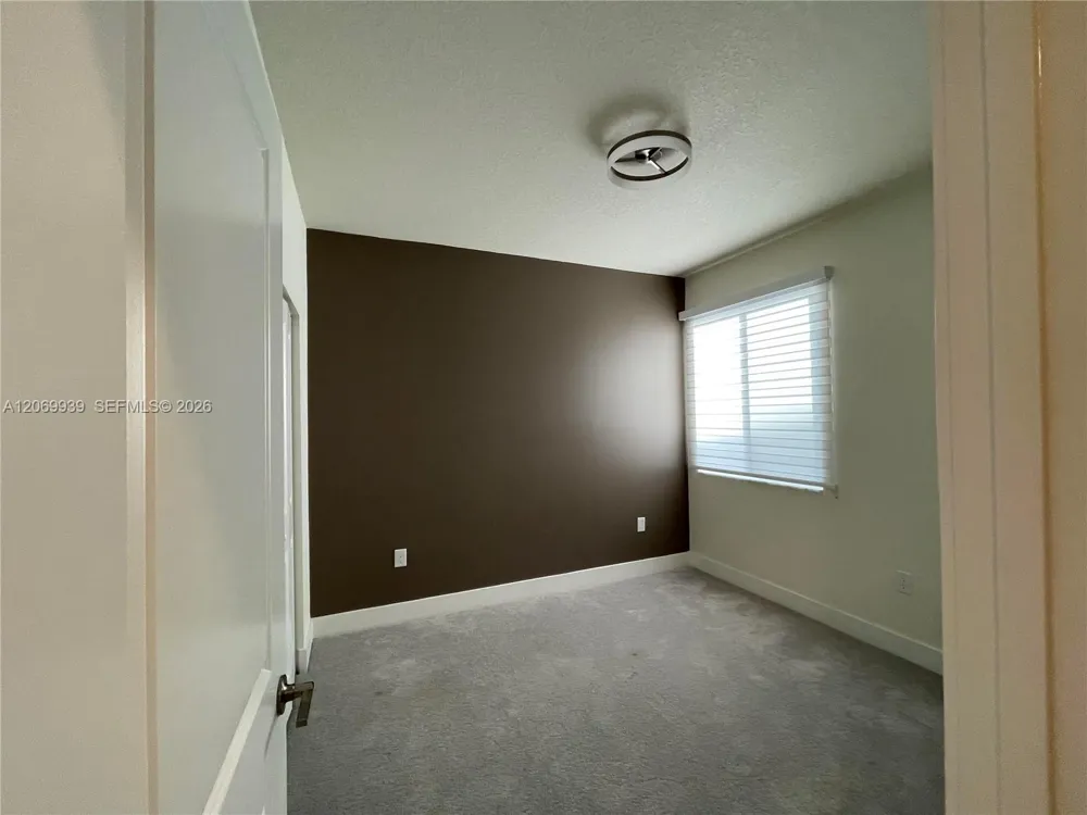 4460 NW 83rd Ave Doral, FL 33166