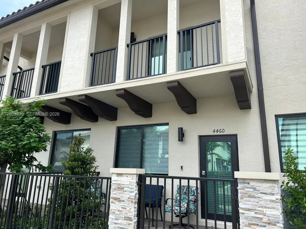 4460 NW 83rd Ave Doral, FL 33166