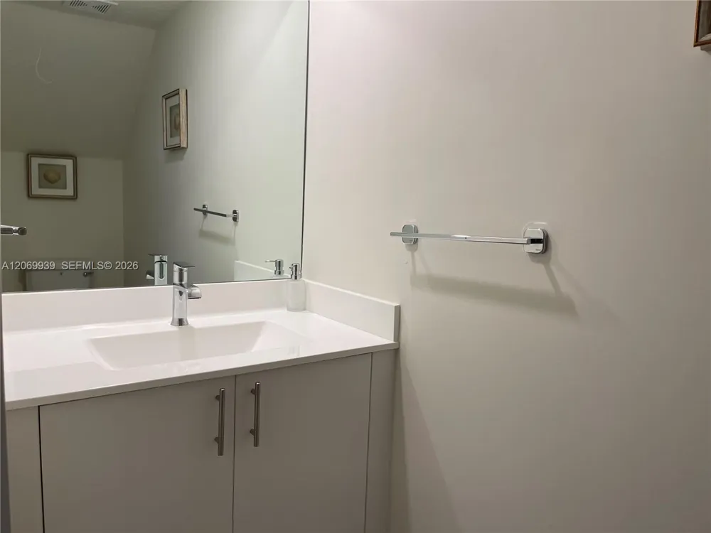 4460 NW 83rd Ave Doral, FL 33166
