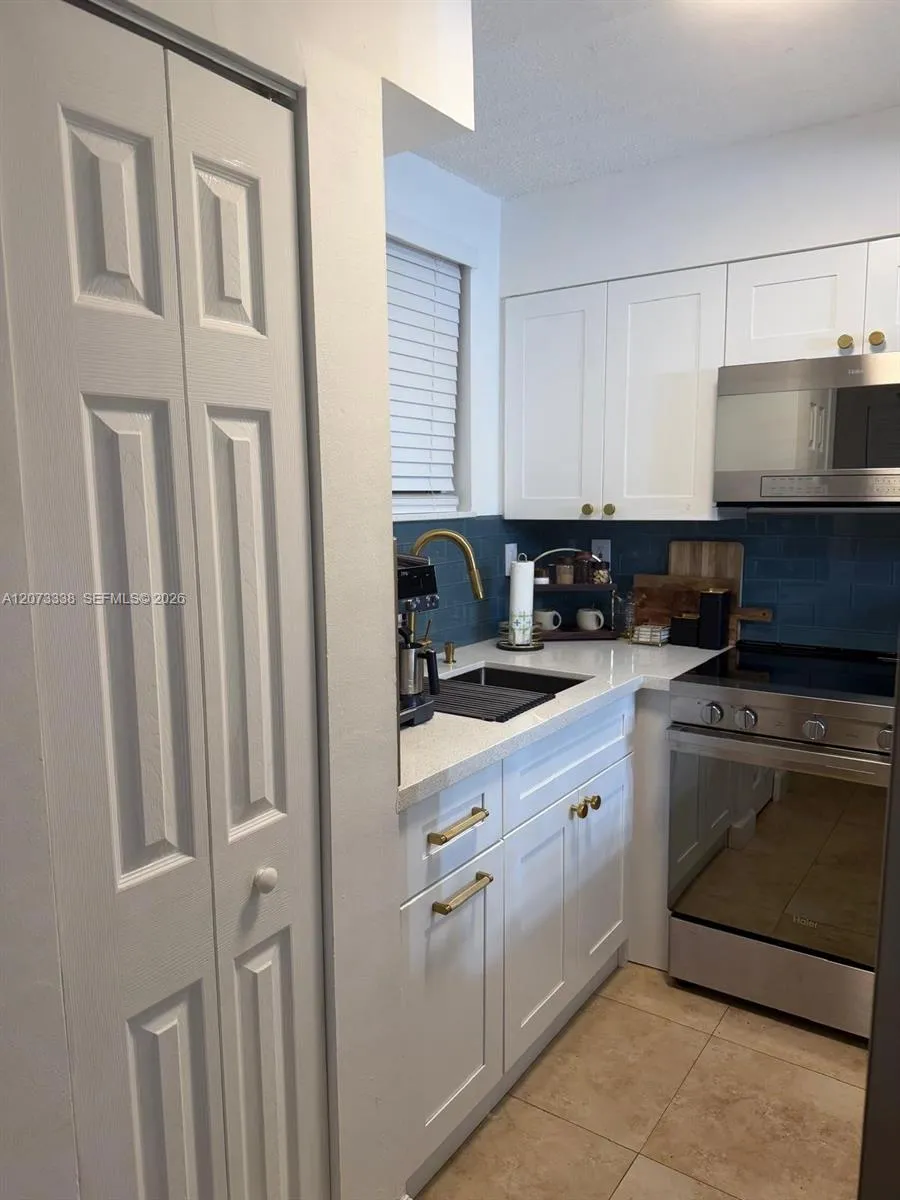 14930 SW 82nd Ter #16-506 Miami, FL 33193