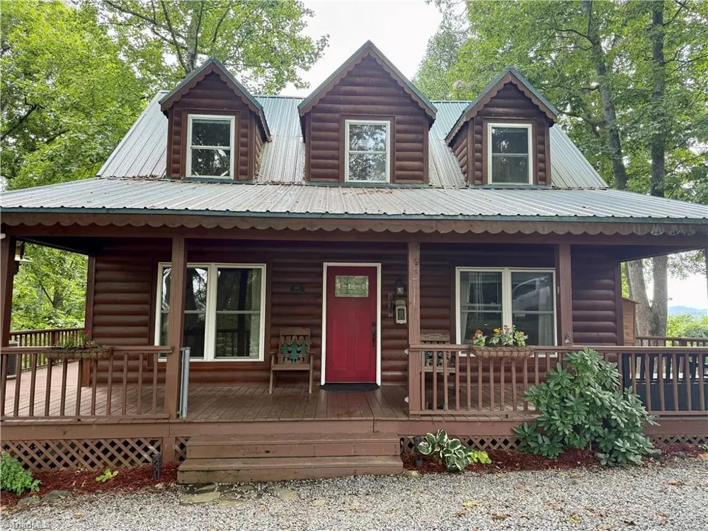 61 Lucky Hill Road Grassy Creek, NC 28631
