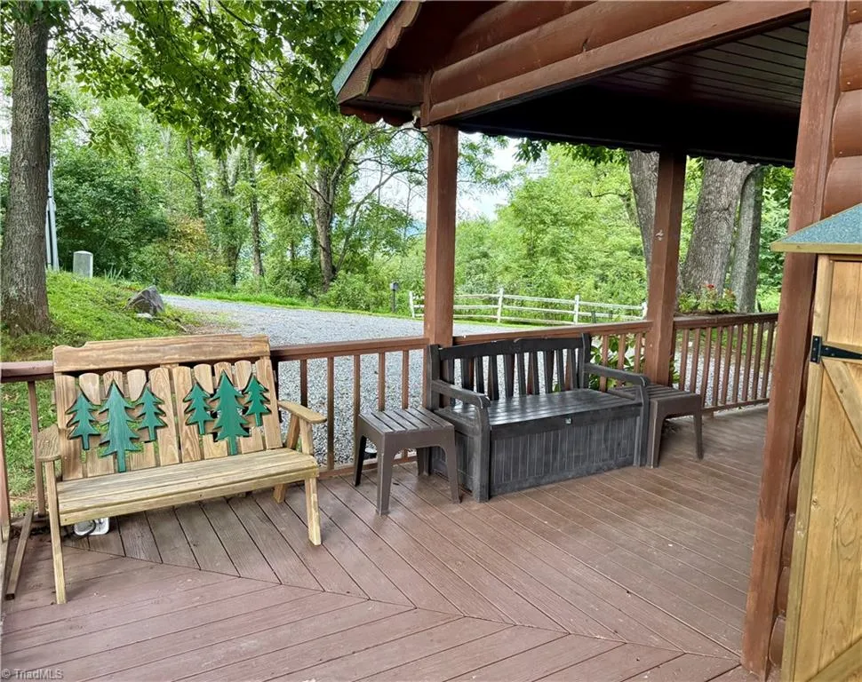 61 Lucky Hill Road Grassy Creek, NC 28631