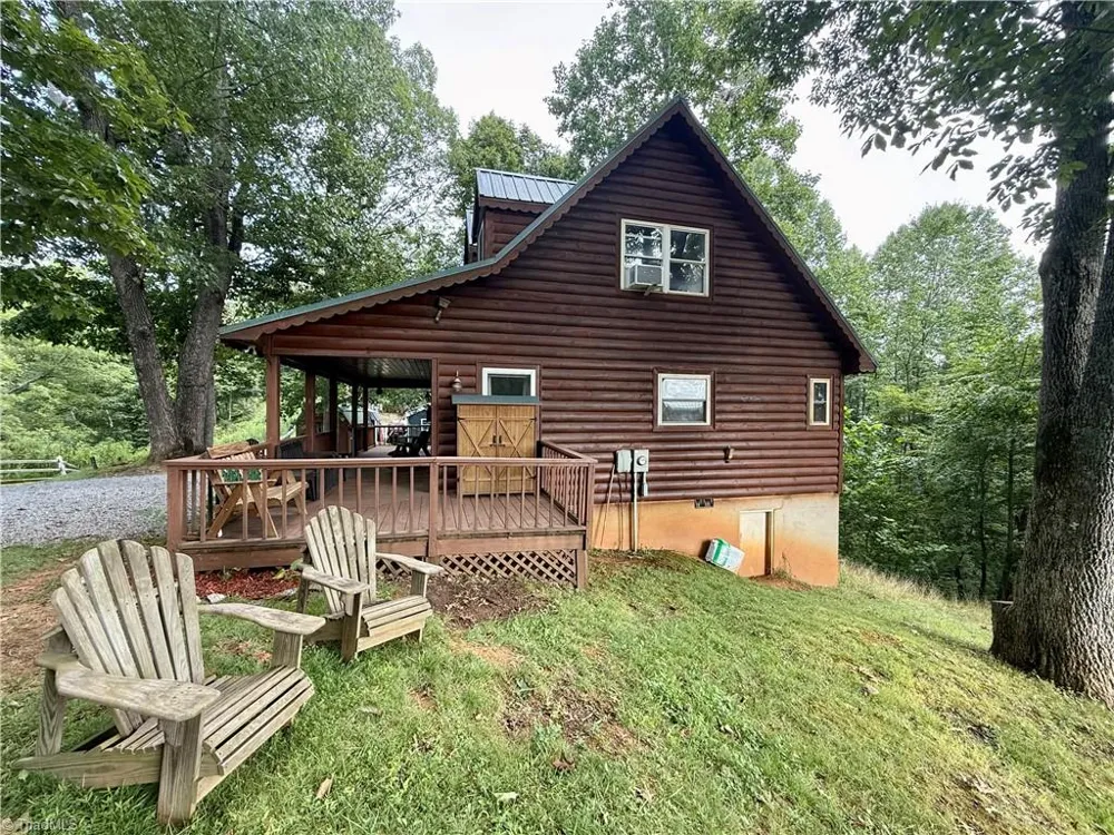 61 Lucky Hill Road Grassy Creek, NC 28631
