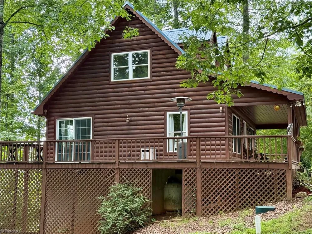 61 Lucky Hill Road Grassy Creek, NC 28631