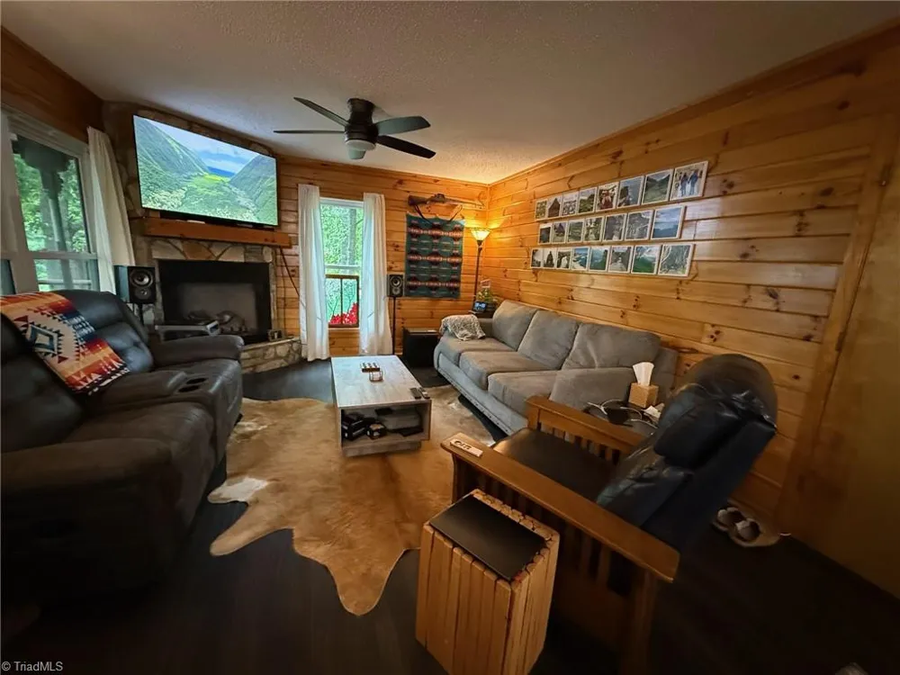 61 Lucky Hill Road Grassy Creek, NC 28631