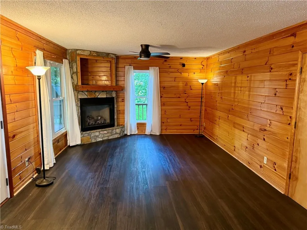 61 Lucky Hill Road Grassy Creek, NC 28631