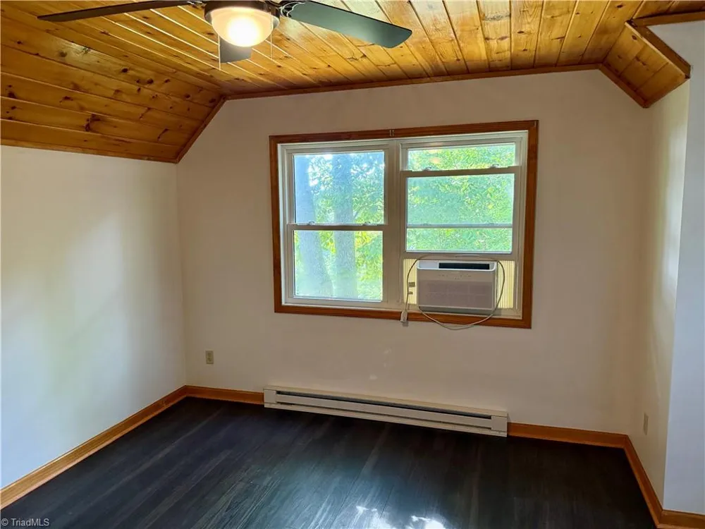 61 Lucky Hill Road Grassy Creek, NC 28631