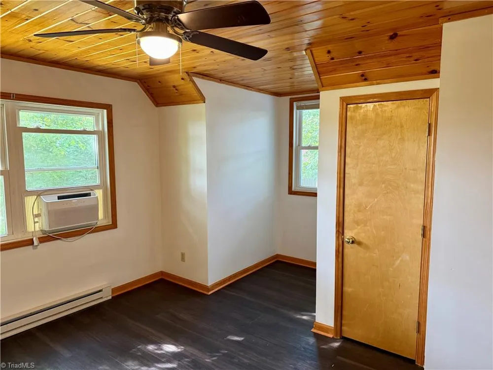61 Lucky Hill Road Grassy Creek, NC 28631