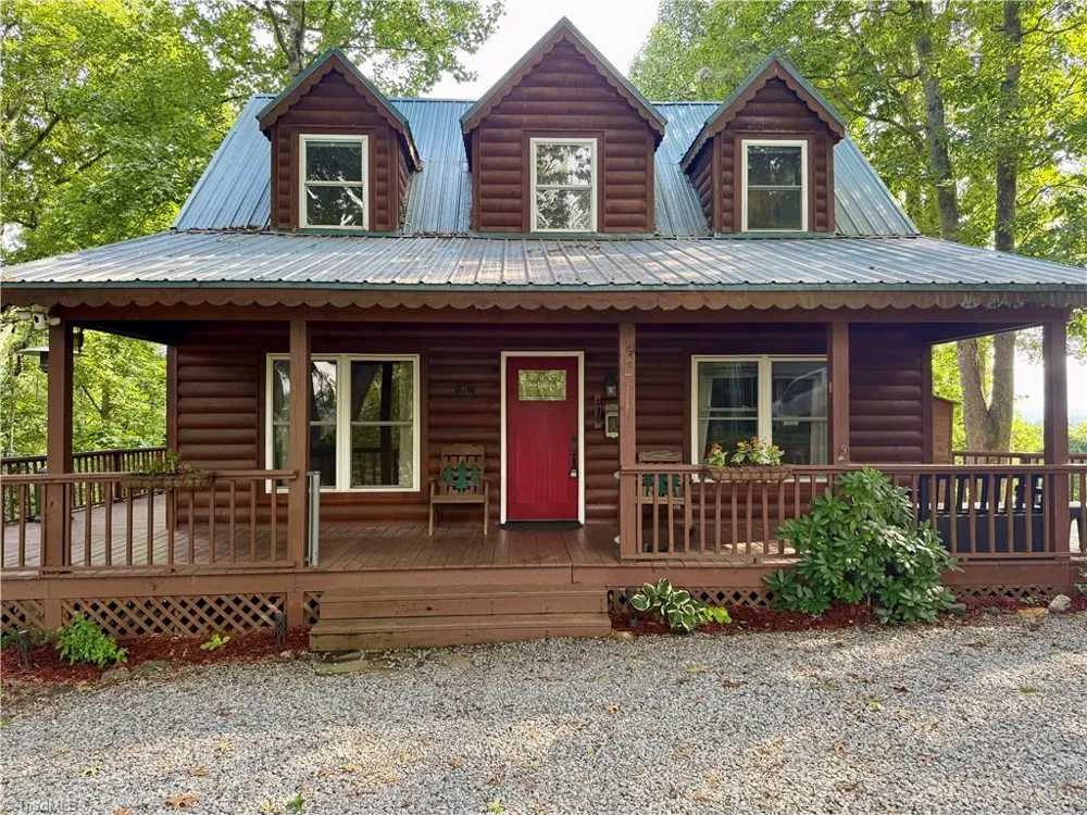 61 Lucky Hill Road Grassy Creek, NC 28631