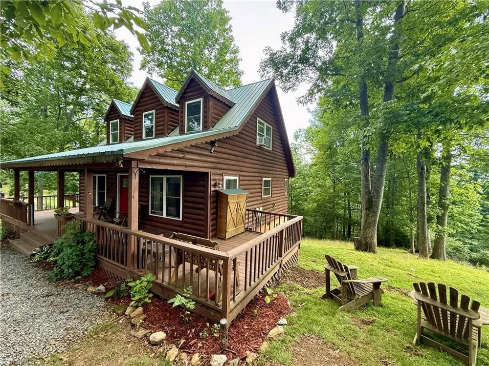 61 Lucky Hill Road Grassy Creek, NC 28631