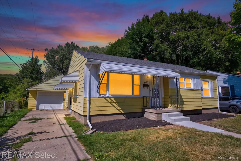 1920 Greenbrook Lane Flint City, MI 48507