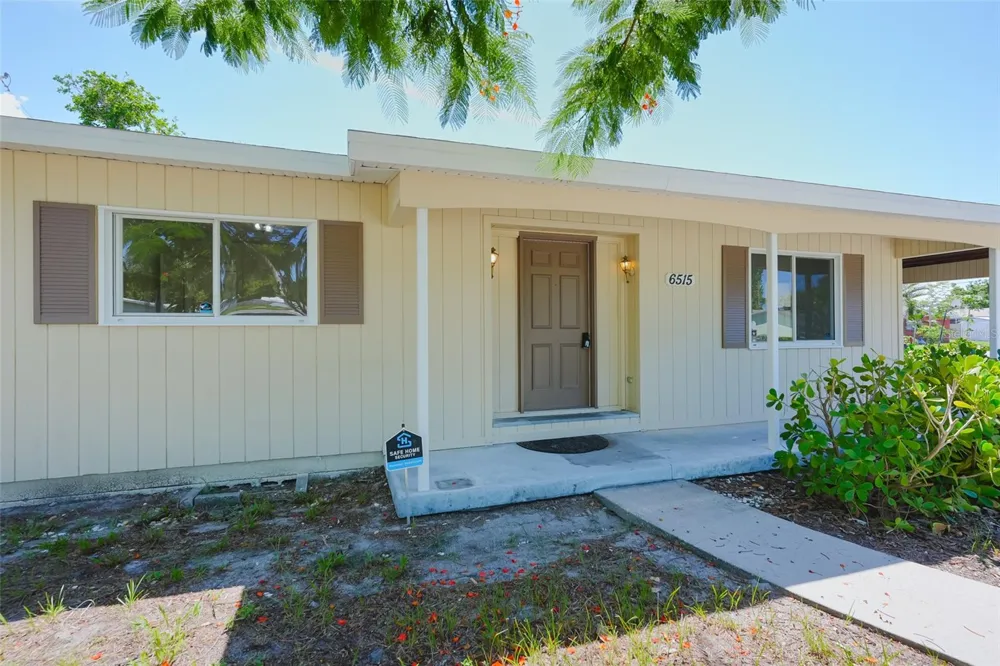 6515 3RD STREET COURT W Bradenton, FL 34207