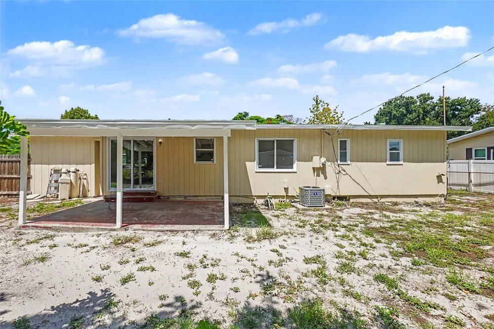 6515 3RD STREET COURT W Bradenton, FL 34207