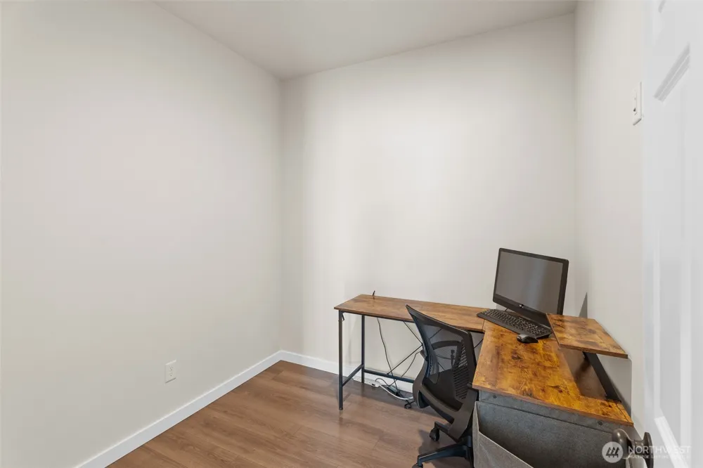 158 Saratoga LN Malaga, WA 98828
