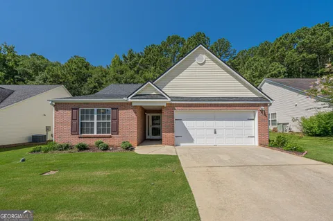 912 Village View CIR