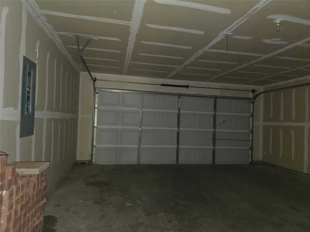 4204 Sapphire Lane Granbury, TX 76049